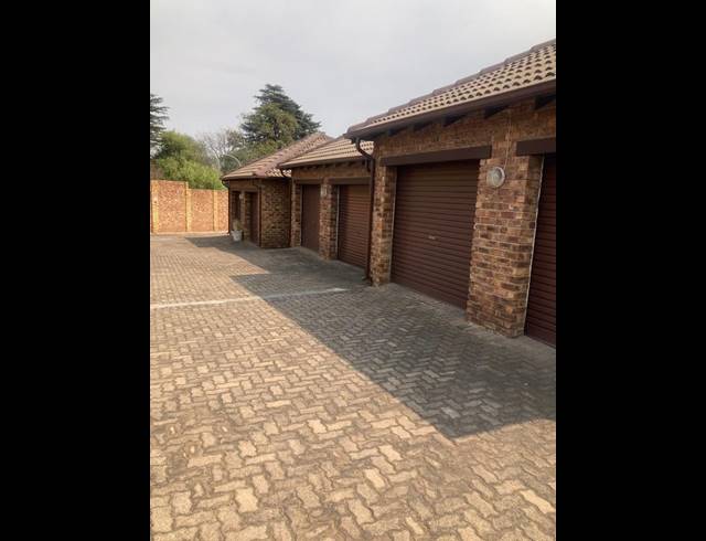 3 BEDROOM APARTMENT FOR SALE IN ORIEL